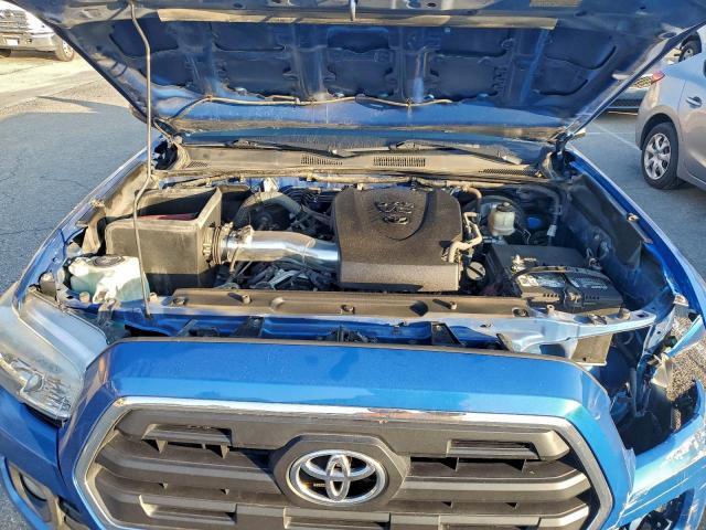 Toyota Tacoma Double Cab Image 10