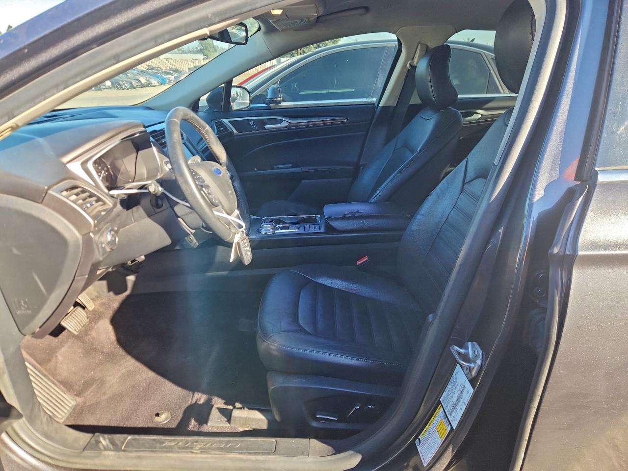 Ford Fusion Se Phev Image 5