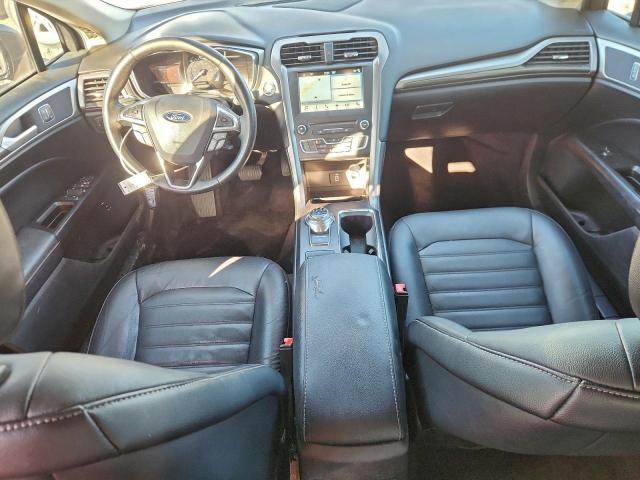 Ford Fusion Se Phev Image 7