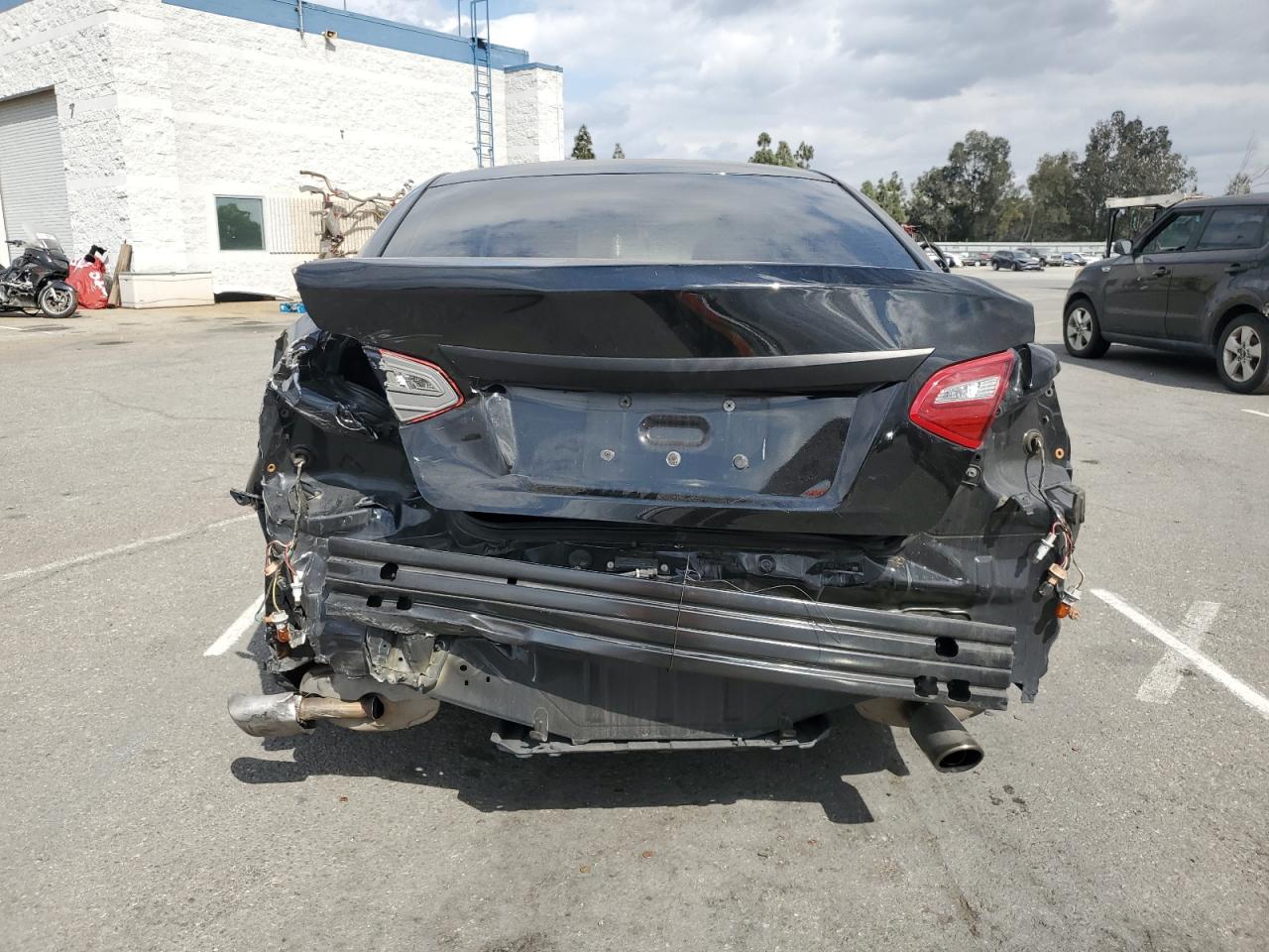 Nissan Altima 2.5 Image 7