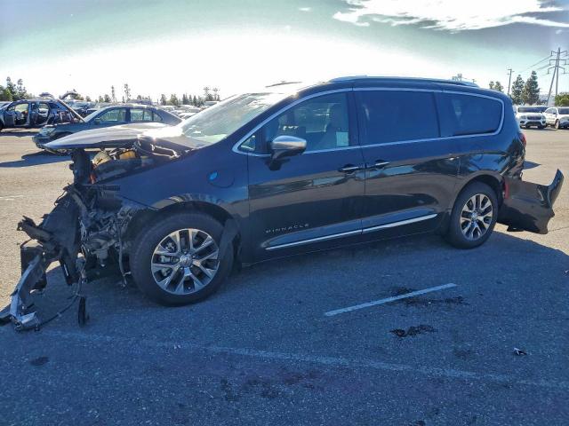  Salvage Chrysler Pacifica