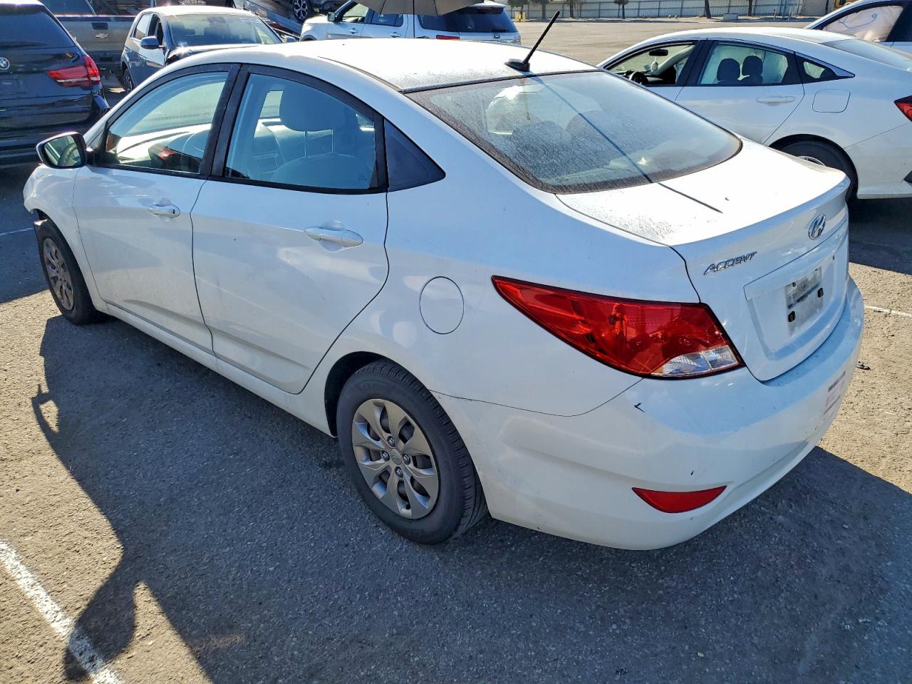 Hyundai ACCENT Se Image 12
