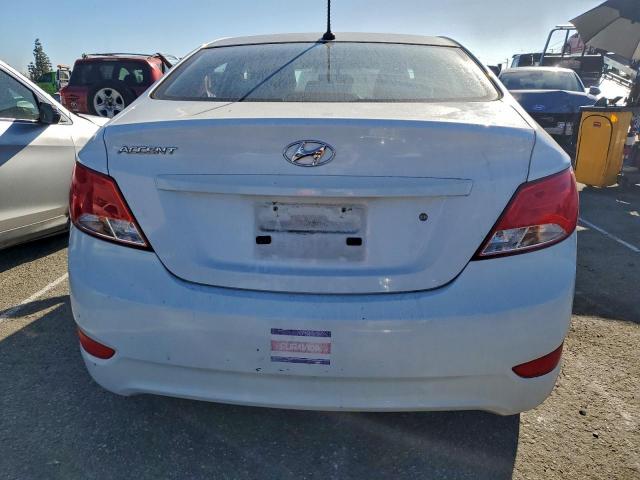 Hyundai ACCENT Se Image 8