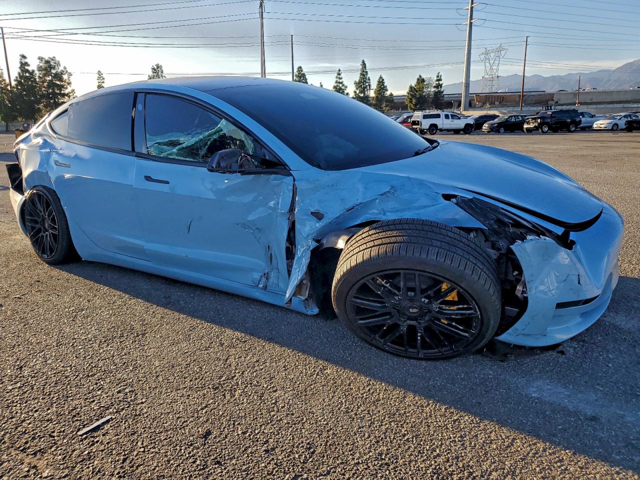 Tesla Model 3 Image 4