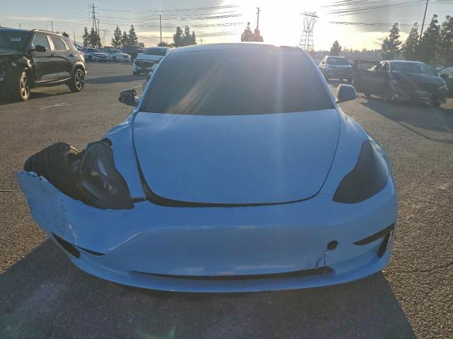 Tesla Model 3 Image 3