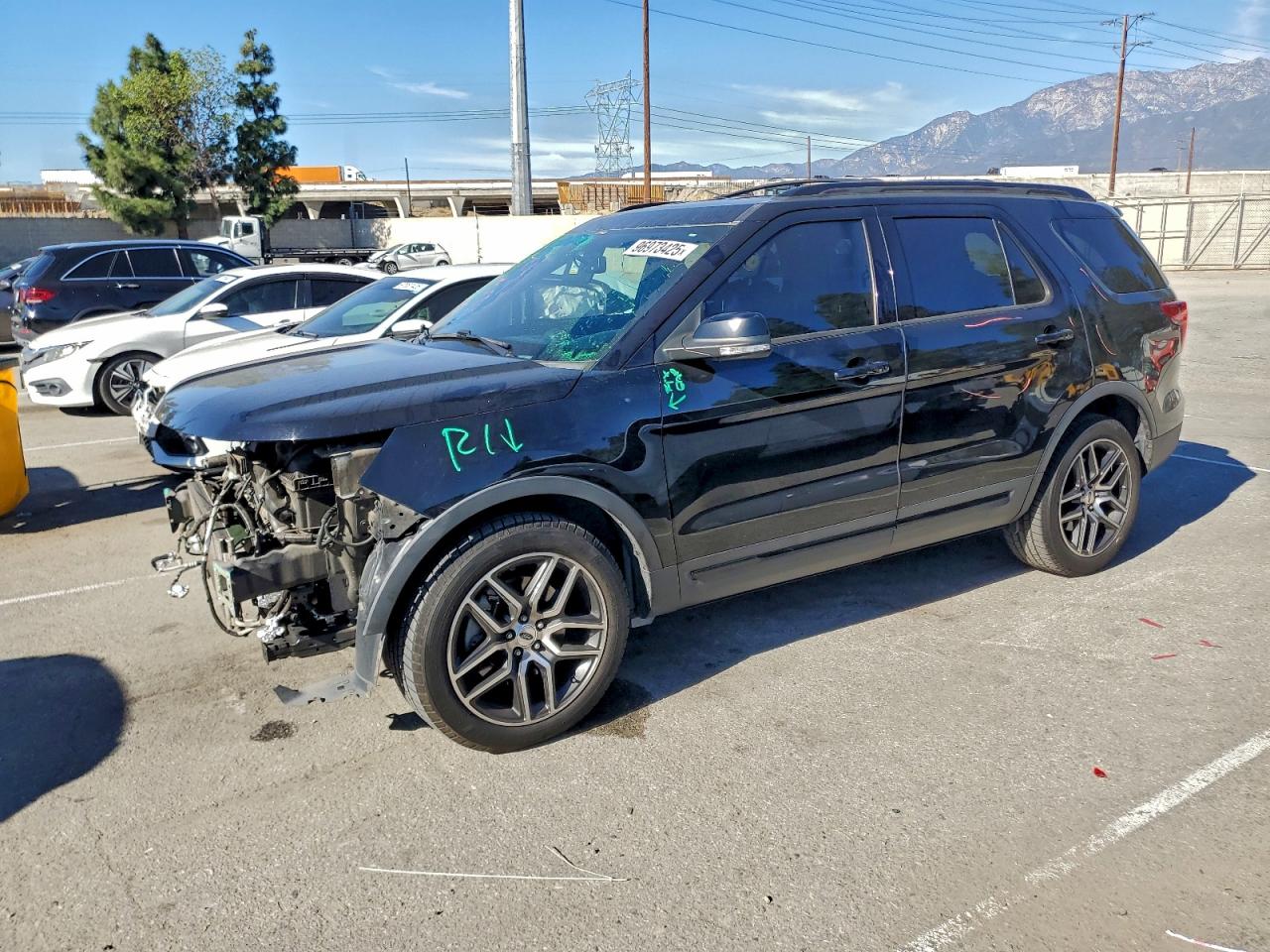 Ford Explorer Sport Image 1