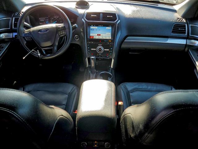 Ford Explorer Sport Image 9