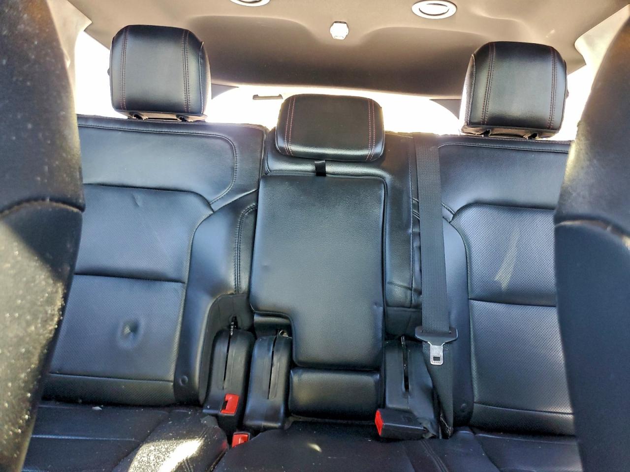 Ford Explorer Sport Image 8