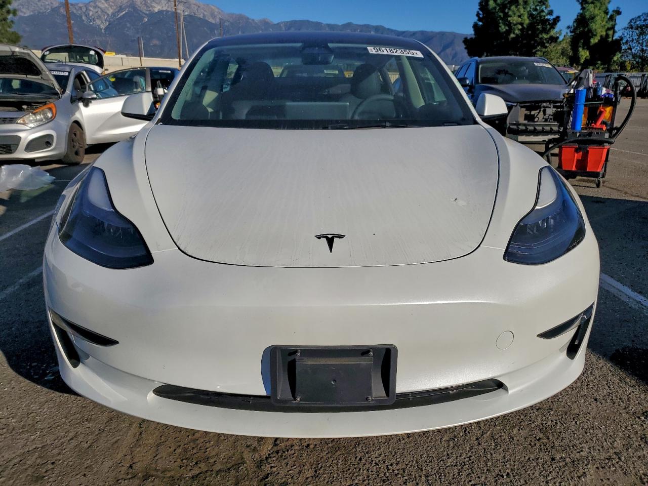 Tesla Model 3 Image 5