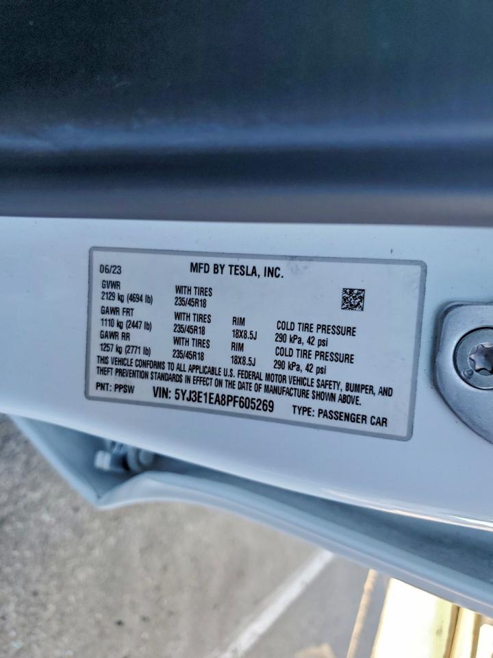 Tesla Model 3 Image 10