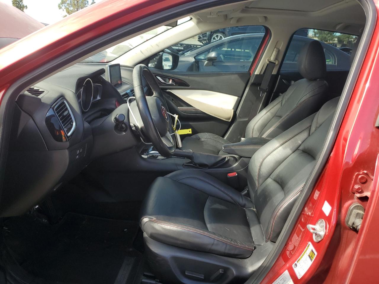 Mazda 3 Touring Image 3