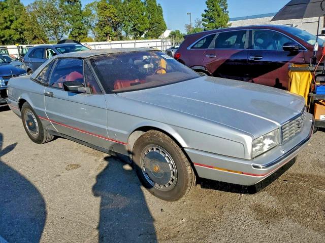 Cadillac Allante Image 4