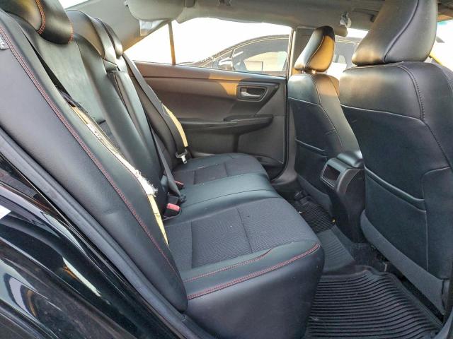 Toyota Camry Le Image 3