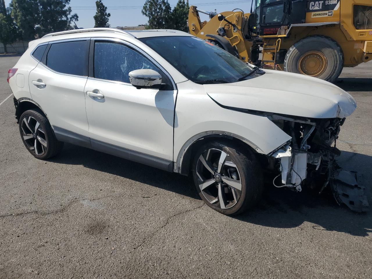 Nissan Rogue S Image 3