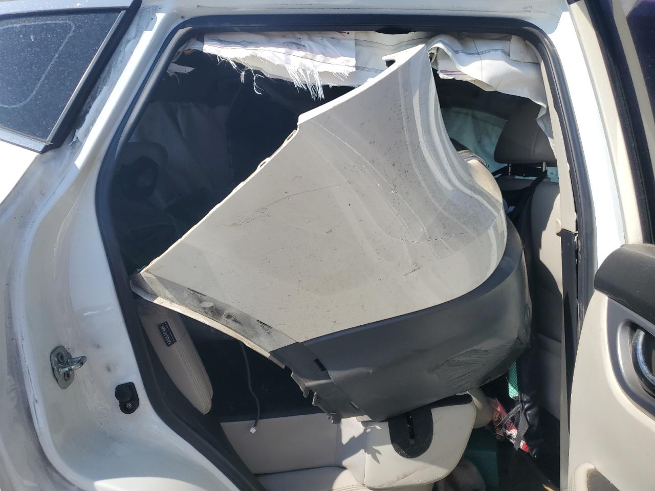 Nissan Rogue S Image 12