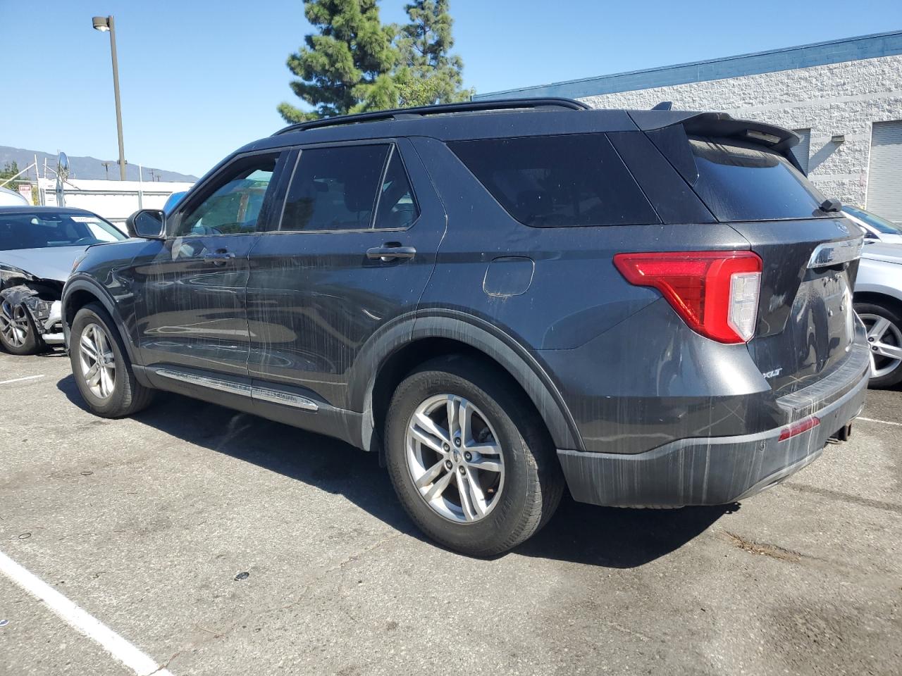 Ford Explorer Xlt Image 2