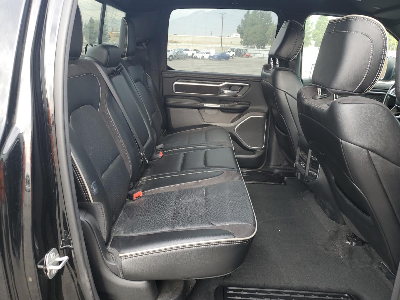 Ram 1500 Laramie Image 10