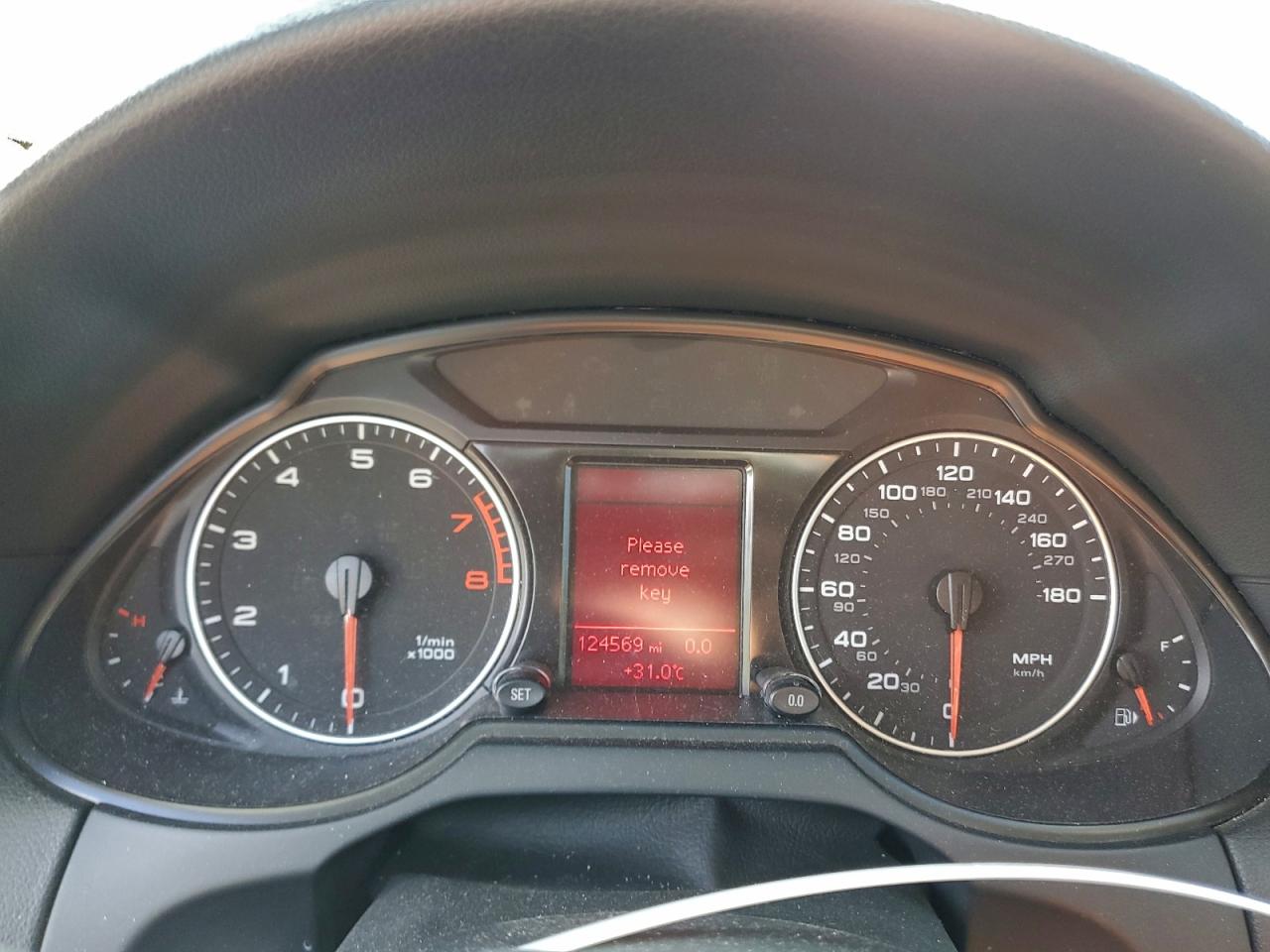 Audi Q5 Premium Image 11