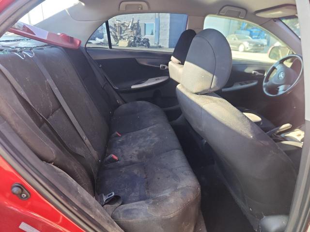 Toyota Corolla Base Image 8