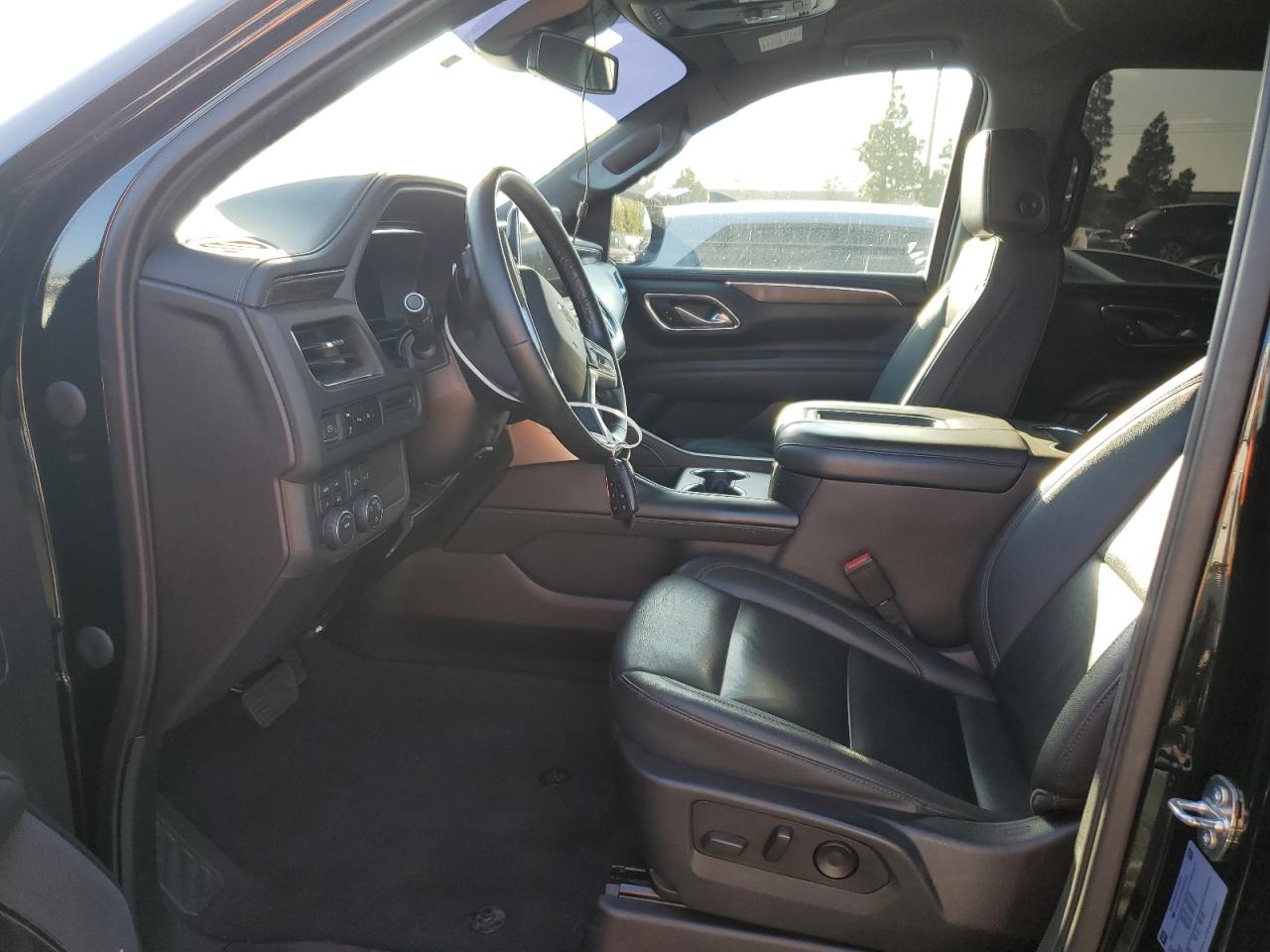 Chevrolet Suburban K1500 Lt Image 2