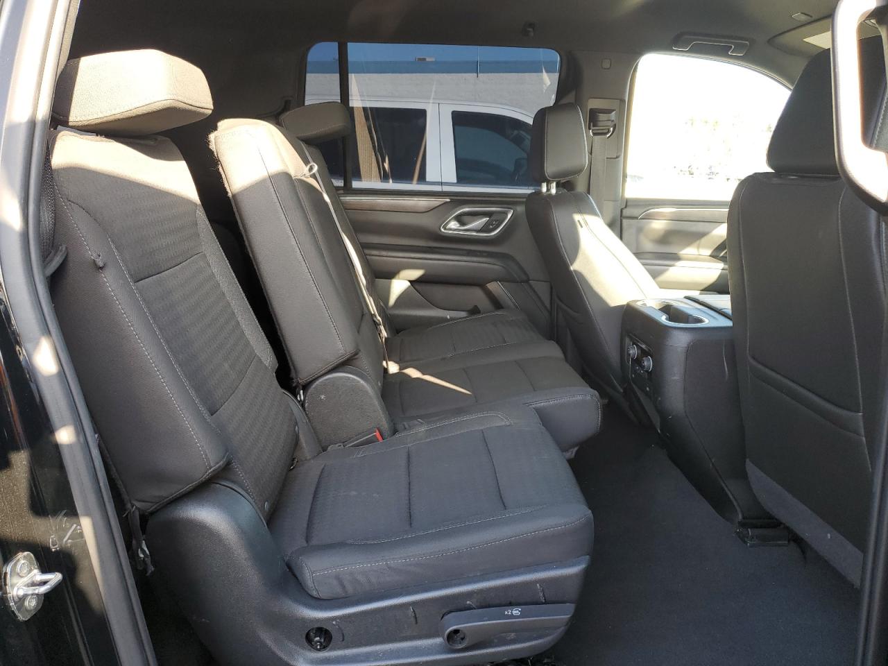 Chevrolet Suburban K1500 Lt Image 6