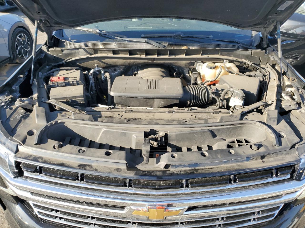 Chevrolet Suburban K1500 Lt Image 5