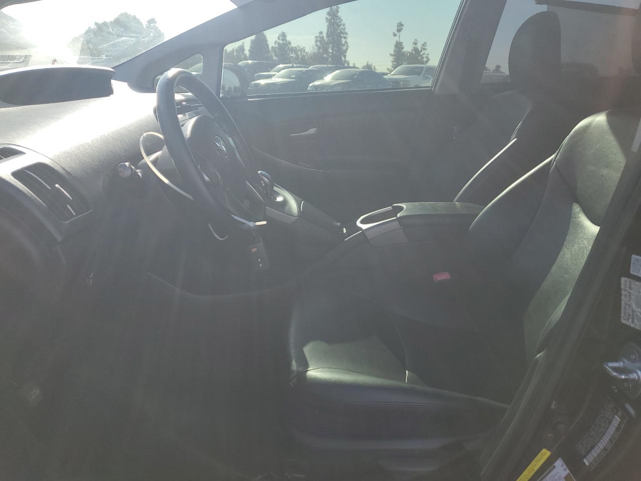 Toyota Prius Image 10