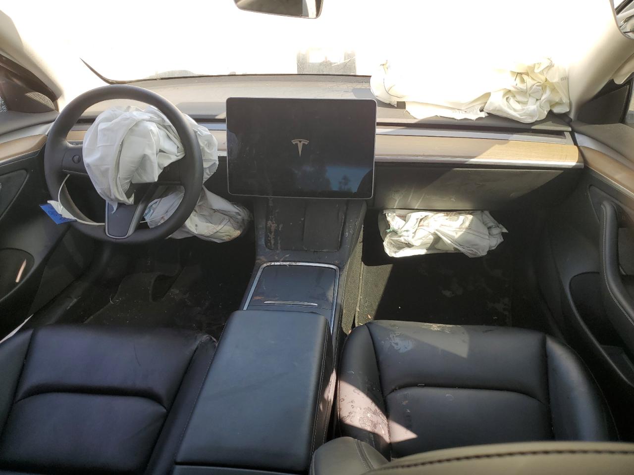 Tesla Model 3 Image 2