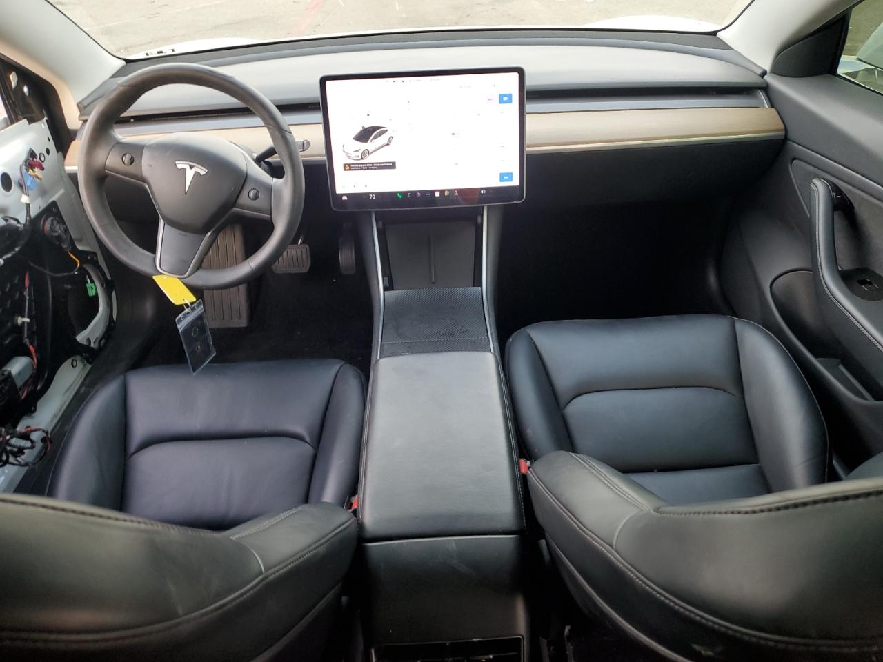 Tesla Model 3 Image 7