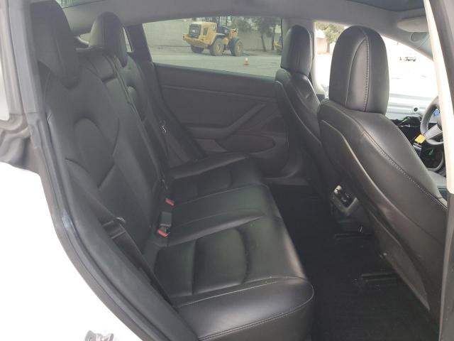 Tesla Model 3 Image 9