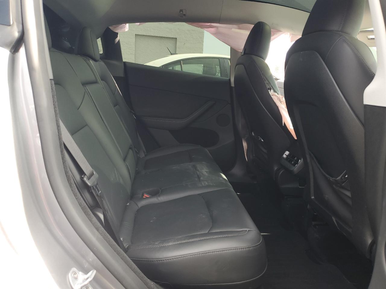 Tesla Model Y Image 11