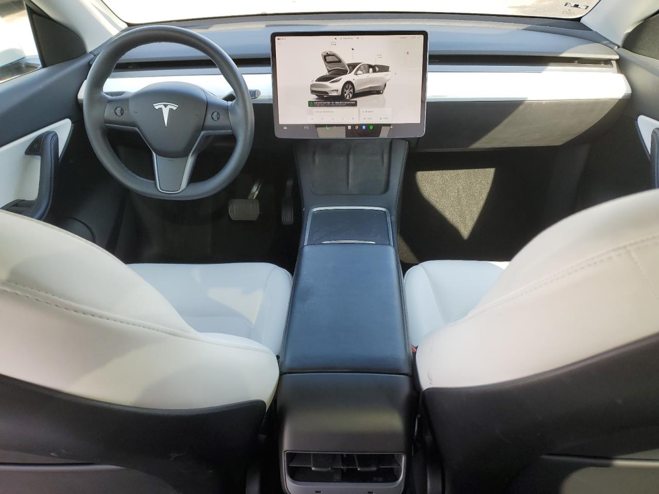 Tesla Model Y Image 9