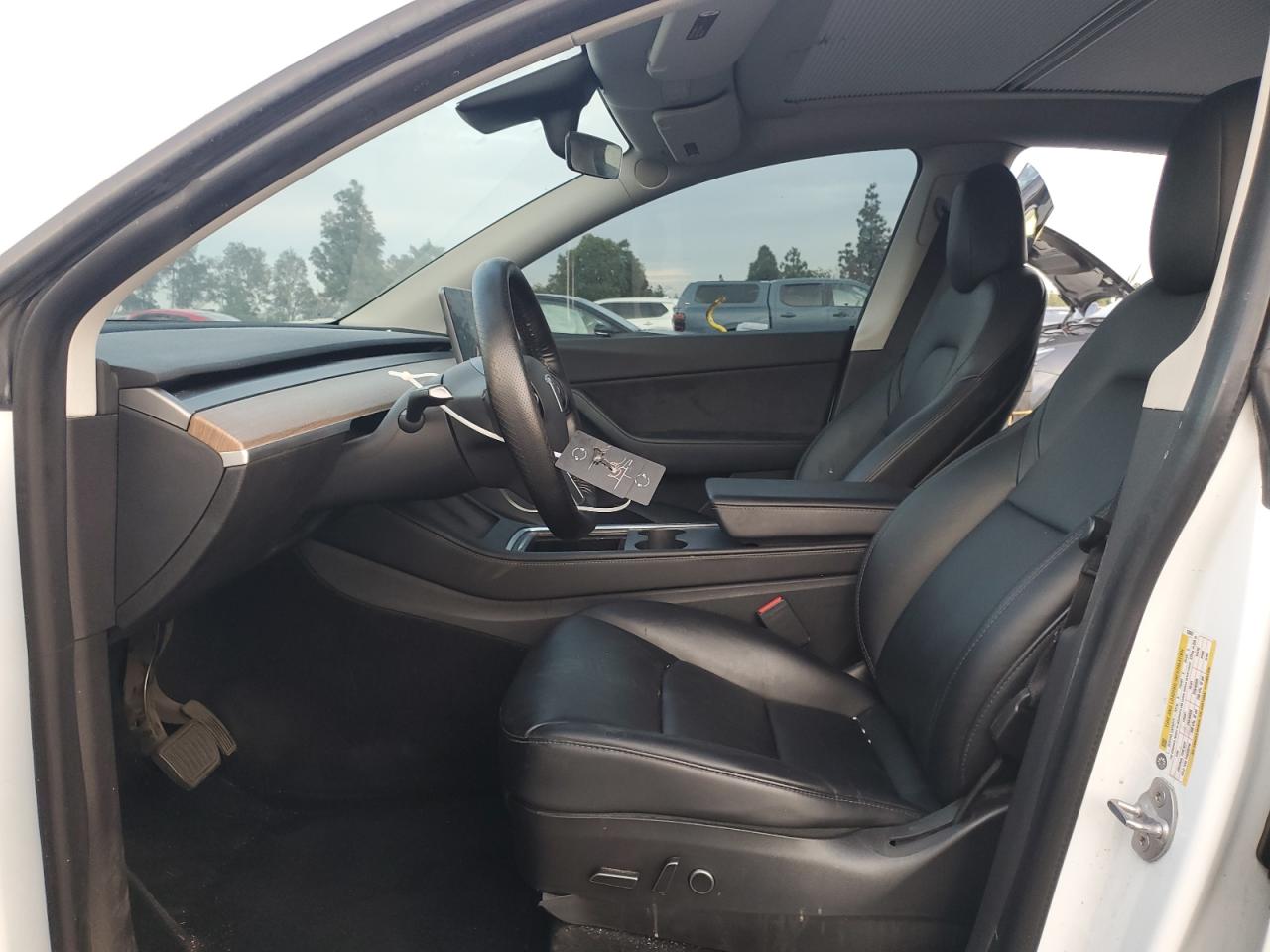 Tesla Model Y Image 12