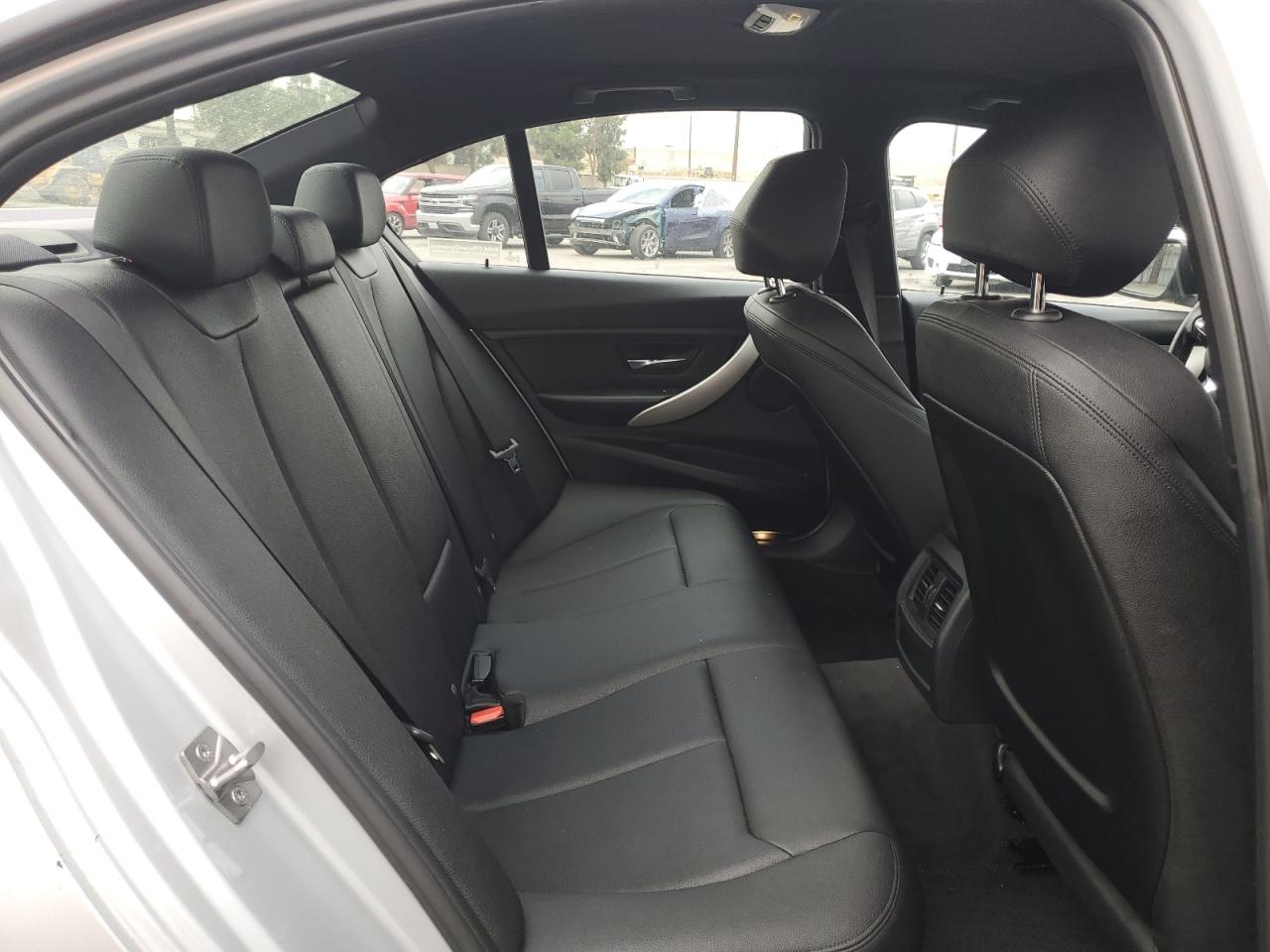 BMW 3 Series I Image 6