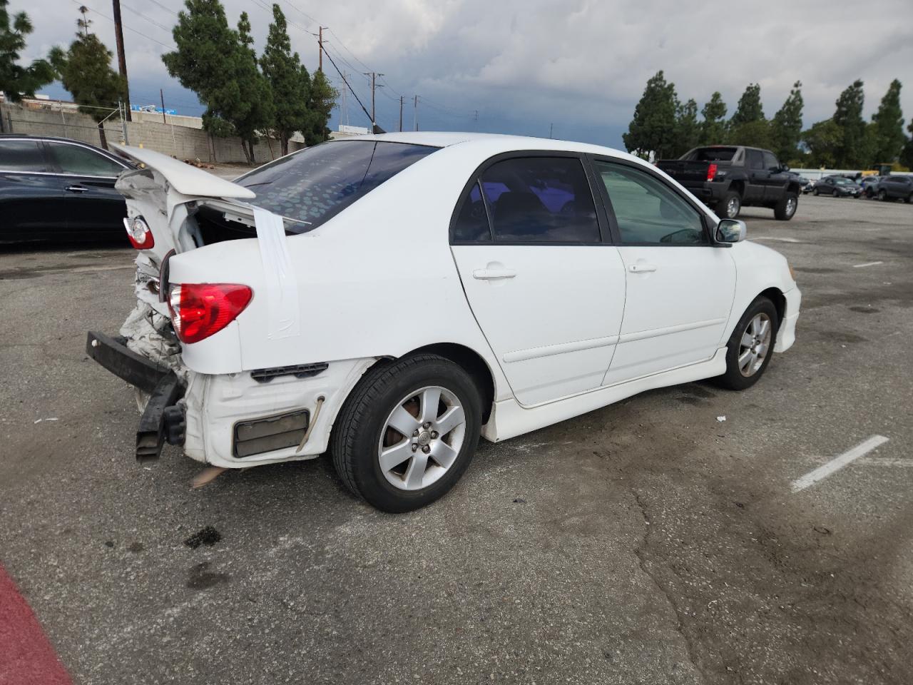 Toyota Corolla Ce Image 4