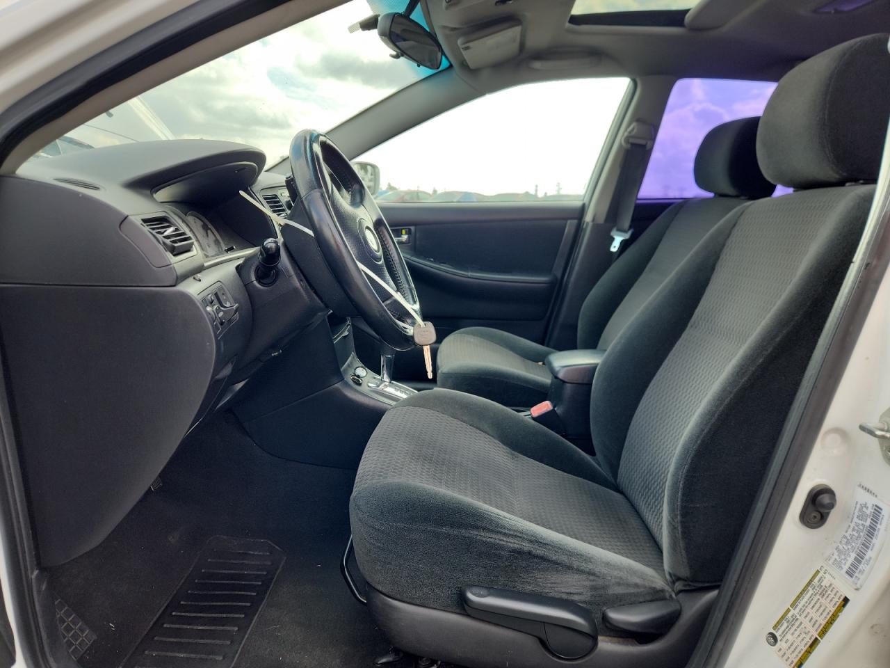 Toyota Corolla Ce Image 3