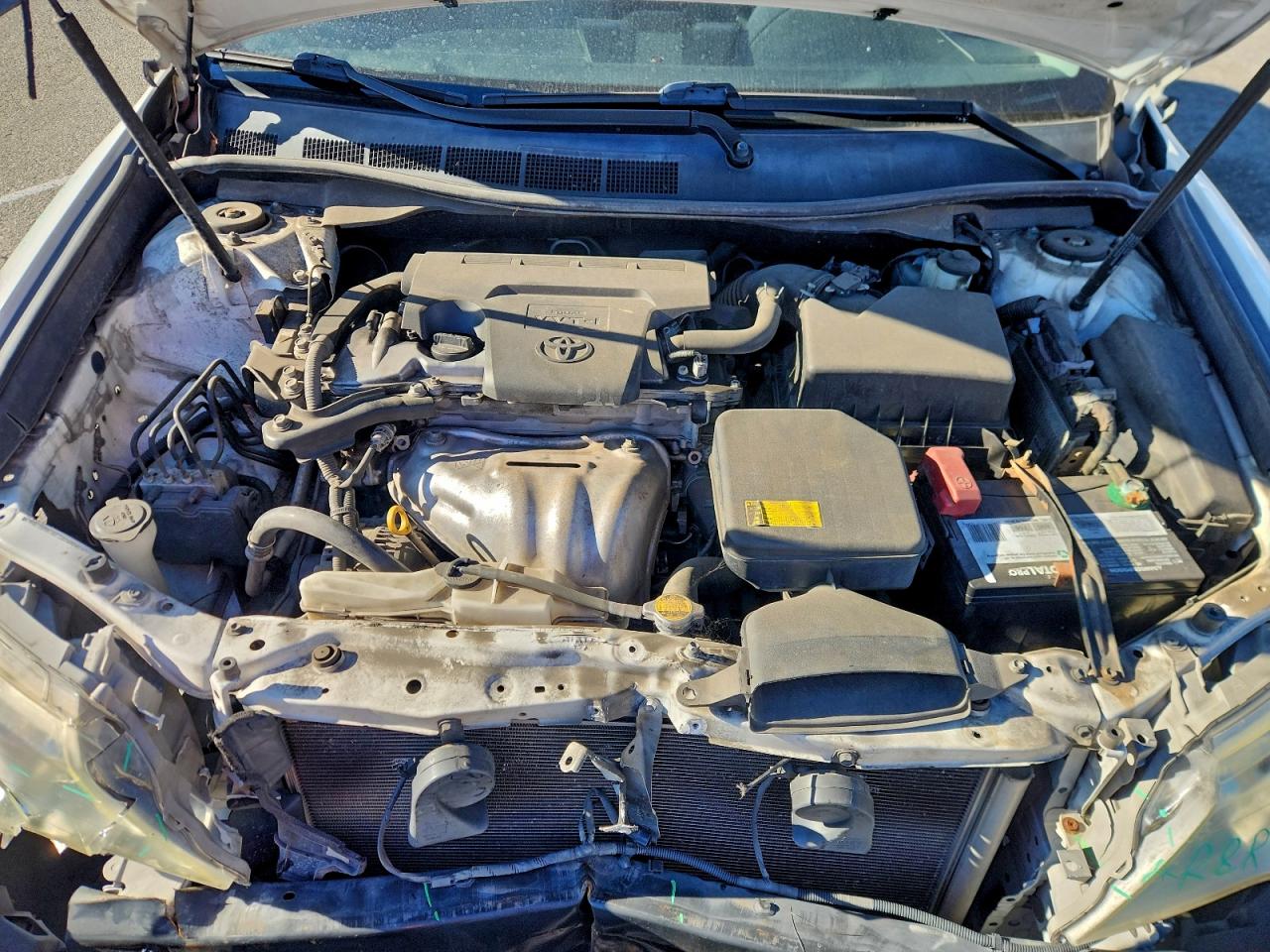 Toyota Camry Base Image 11