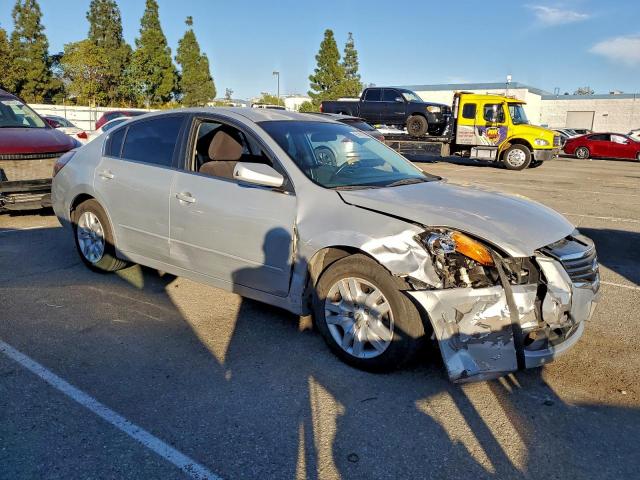 Nissan Altima 2.5 Image 11