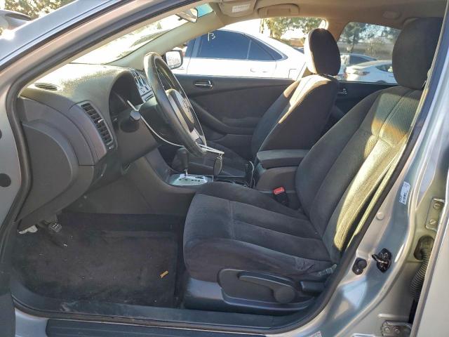 Nissan Altima 2.5 Image 7