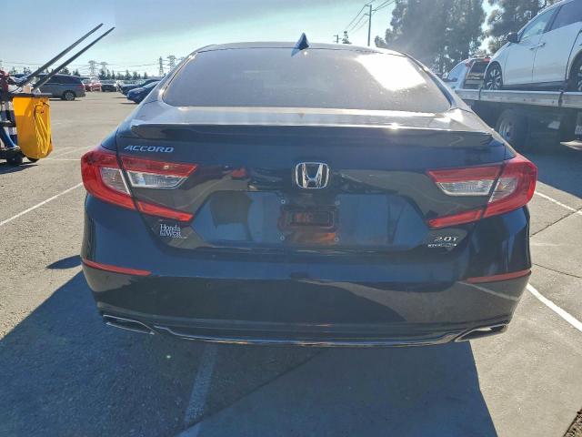 Honda Accord Touring Image 5