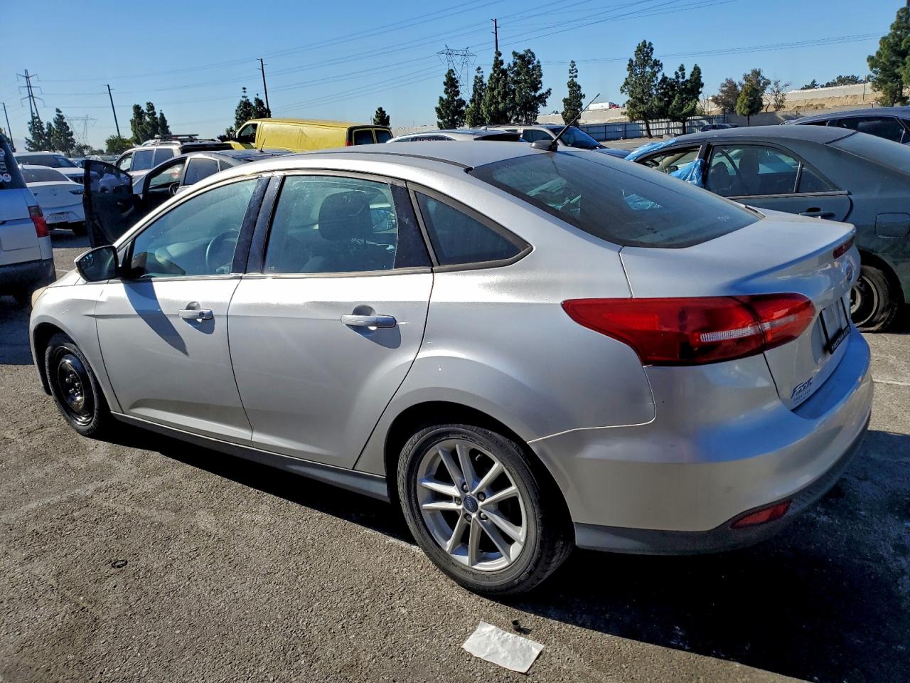 Ford Focus Se Image 3