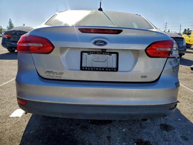 Ford Focus Se Image 12