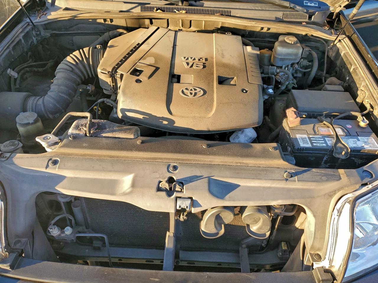 Toyota 4Runner Sr5 Image 13