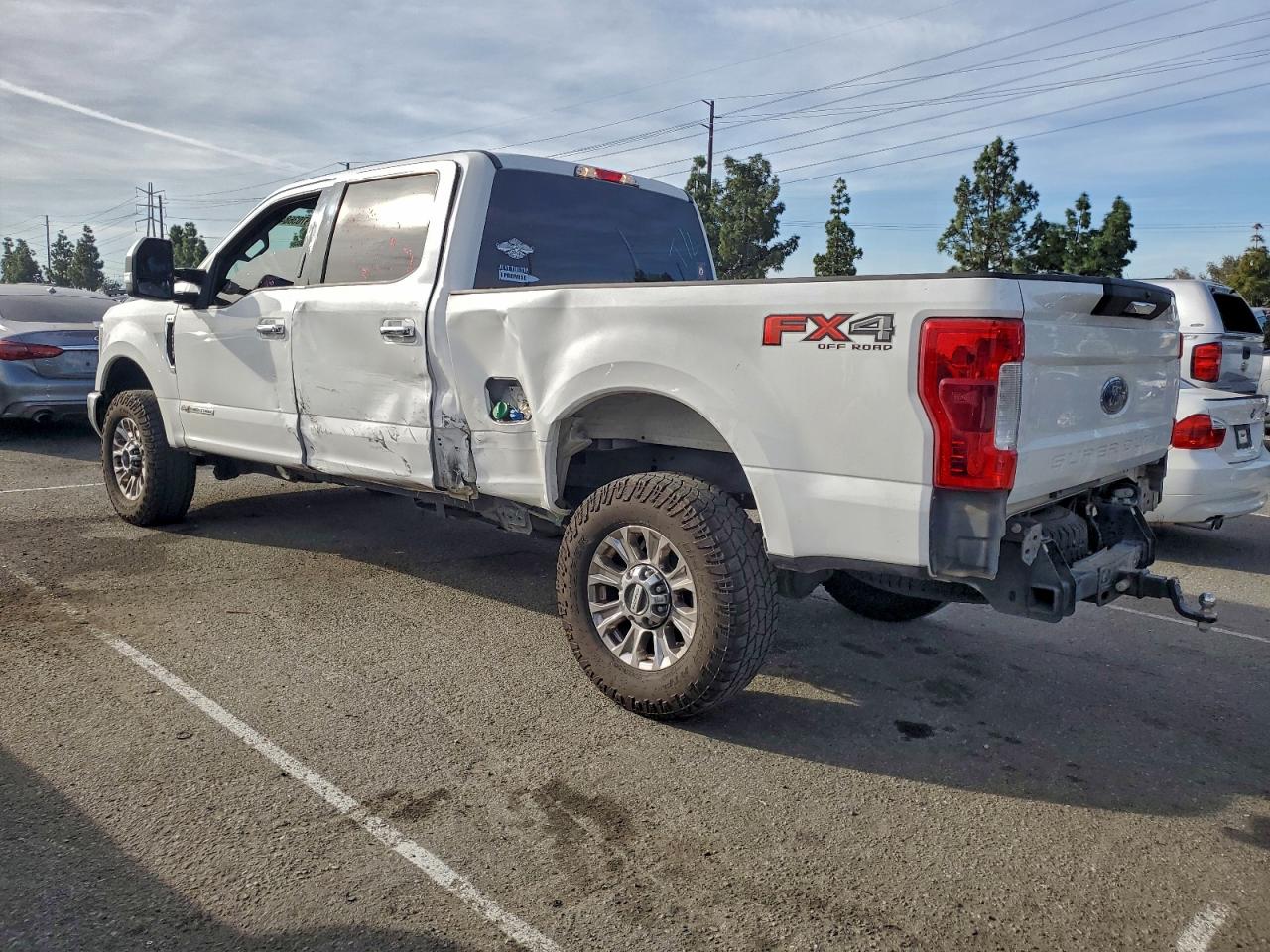 Ford F-250 Super Duty Image 12