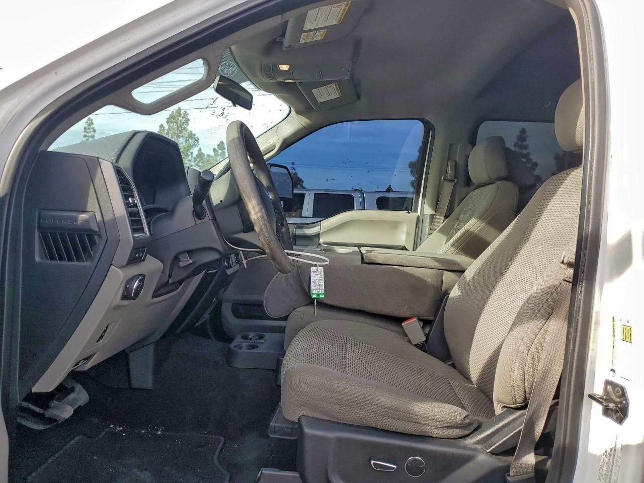 Ford F-250 Super Duty Image 5