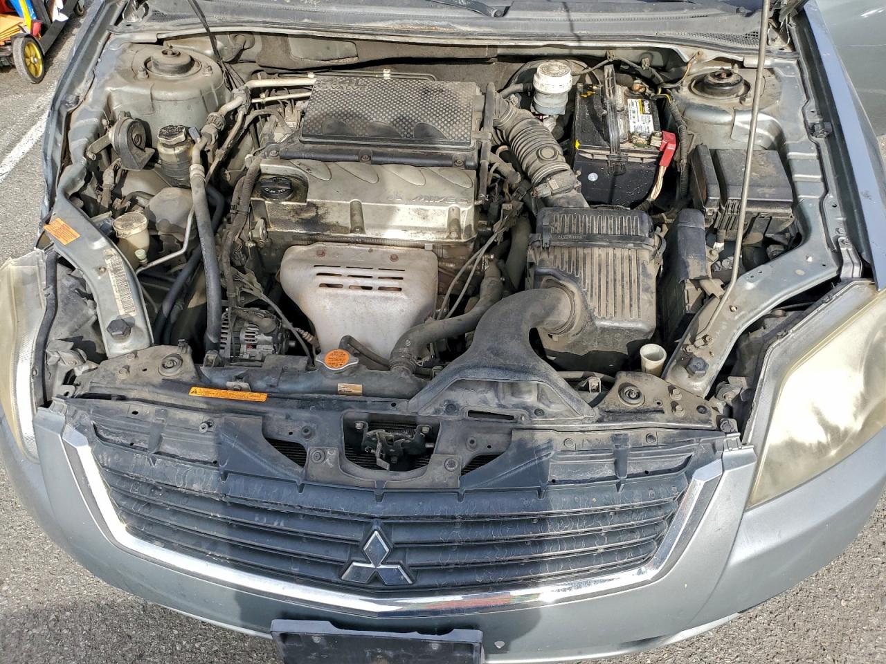 Mitsubishi Galant Es Image 10