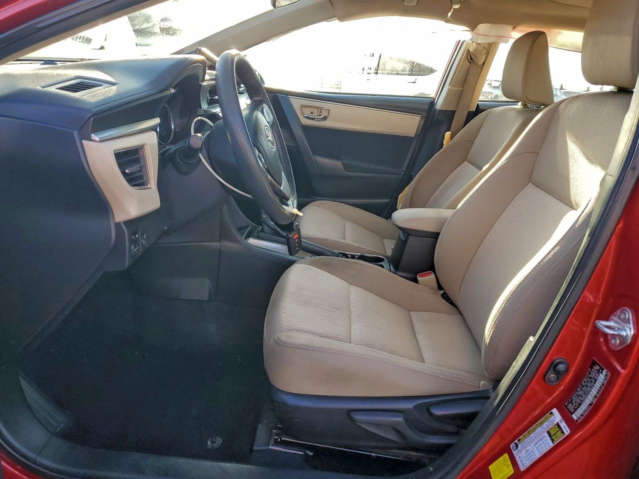 Toyota Corolla L Image 9