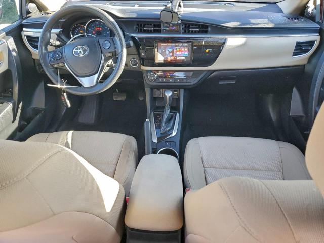 Toyota Corolla L Image 8