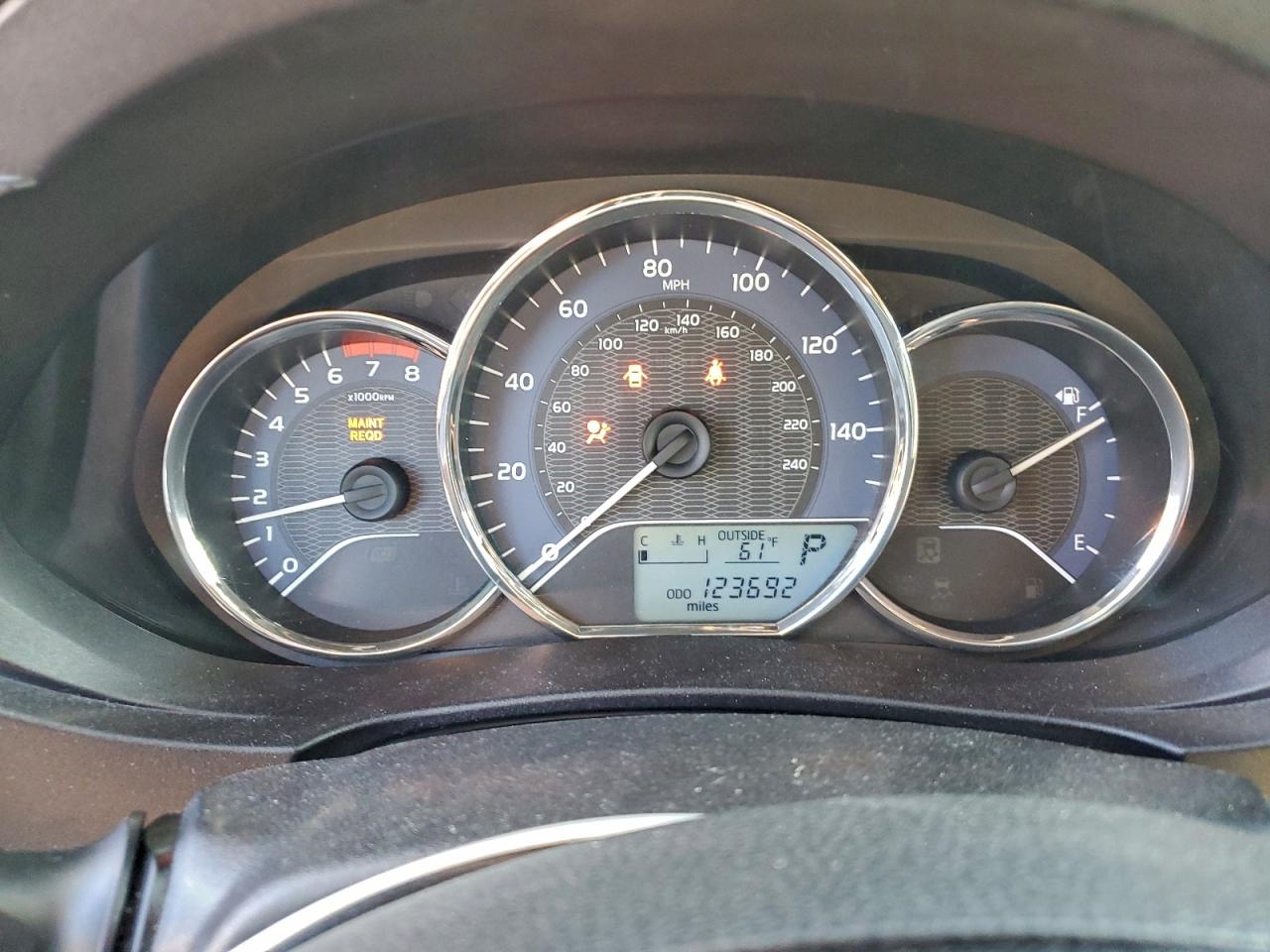 Toyota Corolla L Image 7