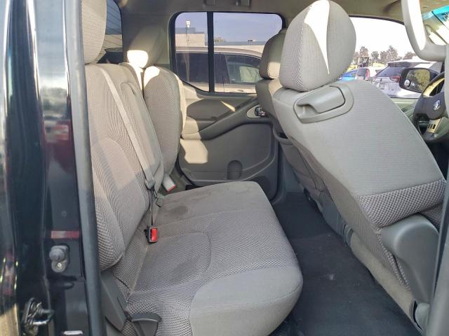 Nissan Frontier Crew Cab Le Image 7